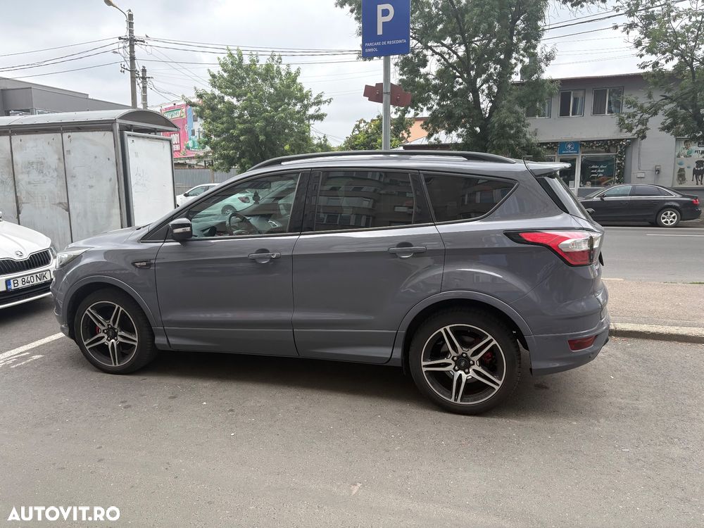 Ford Kuga - 3