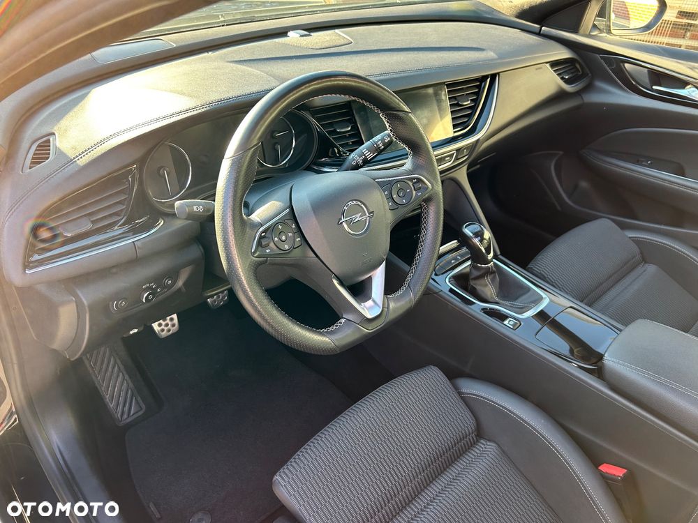 Opel Insignia - 27