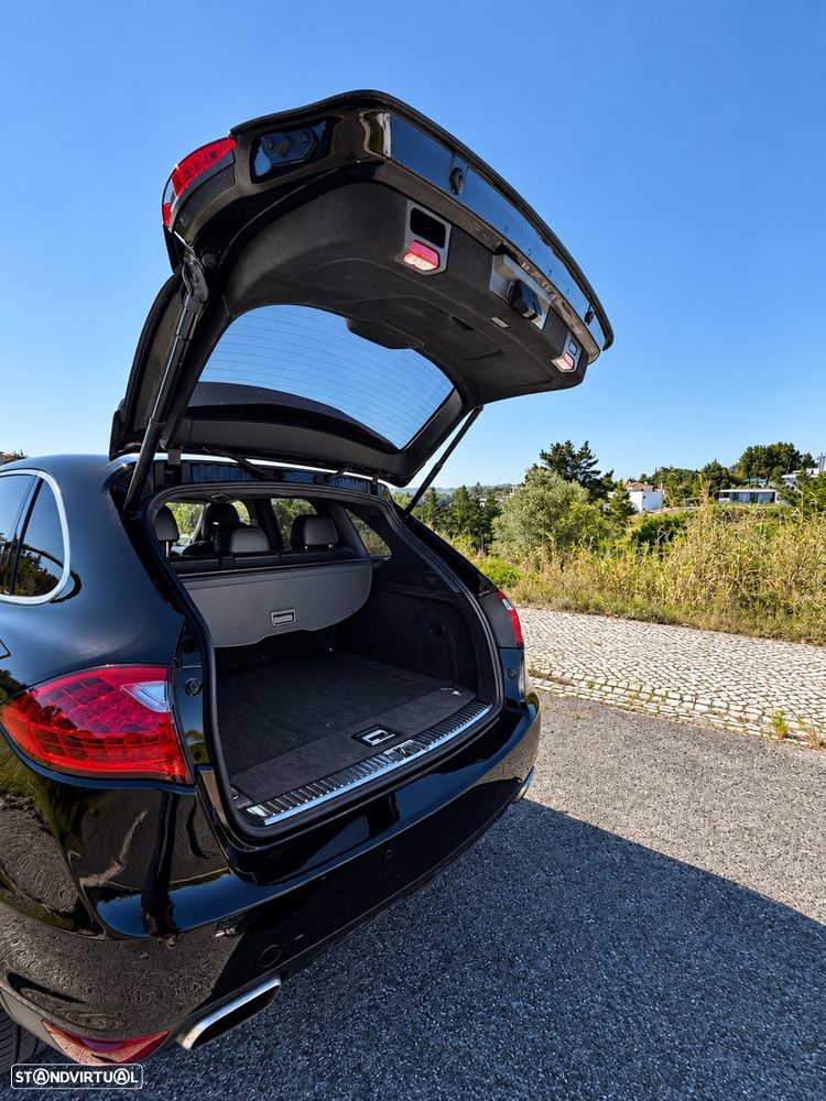 Porsche Cayenne - 9
