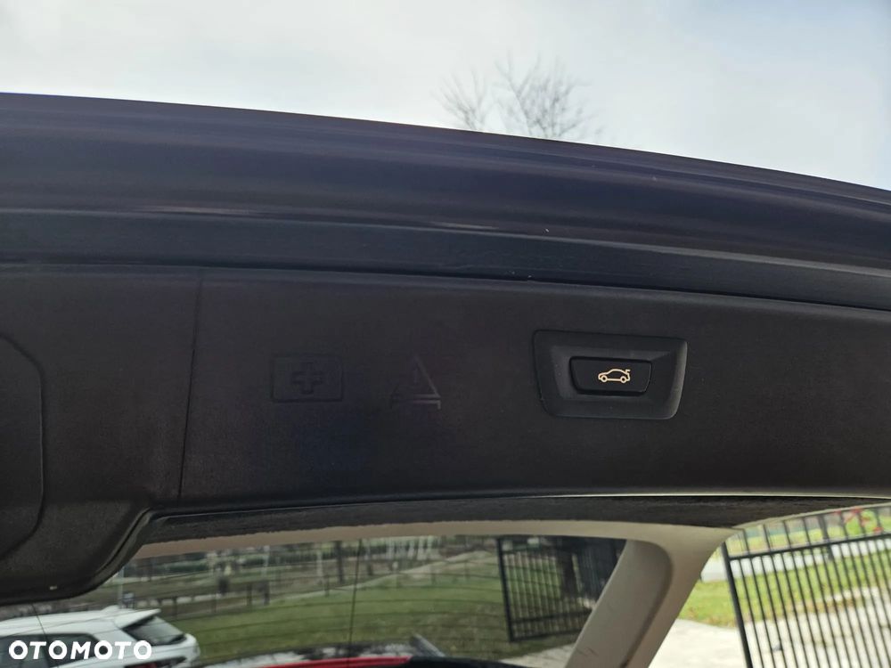 BMW Seria 5 530d Touring - 8