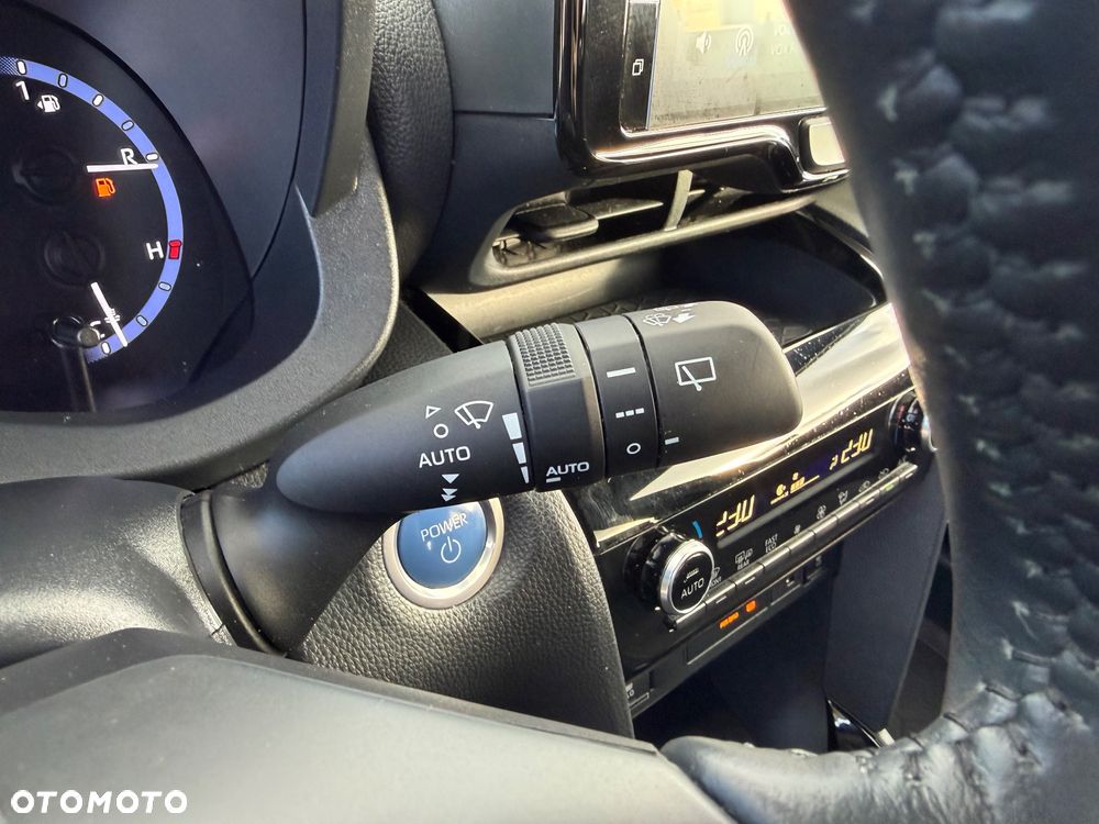 Toyota Yaris Cross Hybrid 1.5 Adventure - 21