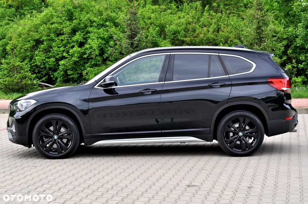 BMW X1 xDrive20d xLine sport - 11