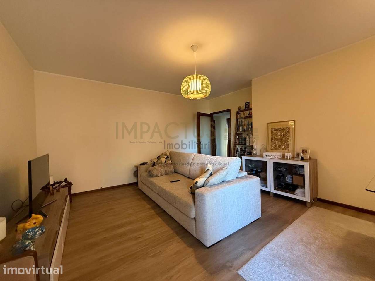 Apartamento T2 com garagem no centro - Grande imagem: 3/20
