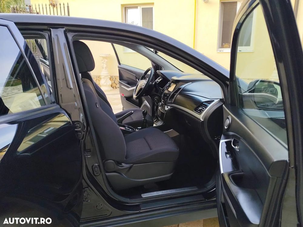 SsangYong Korando - 7