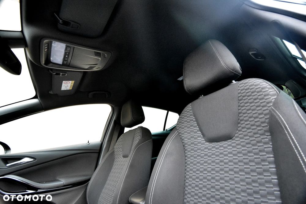 Opel Astra 1.4 Turbo Dynamic - 19