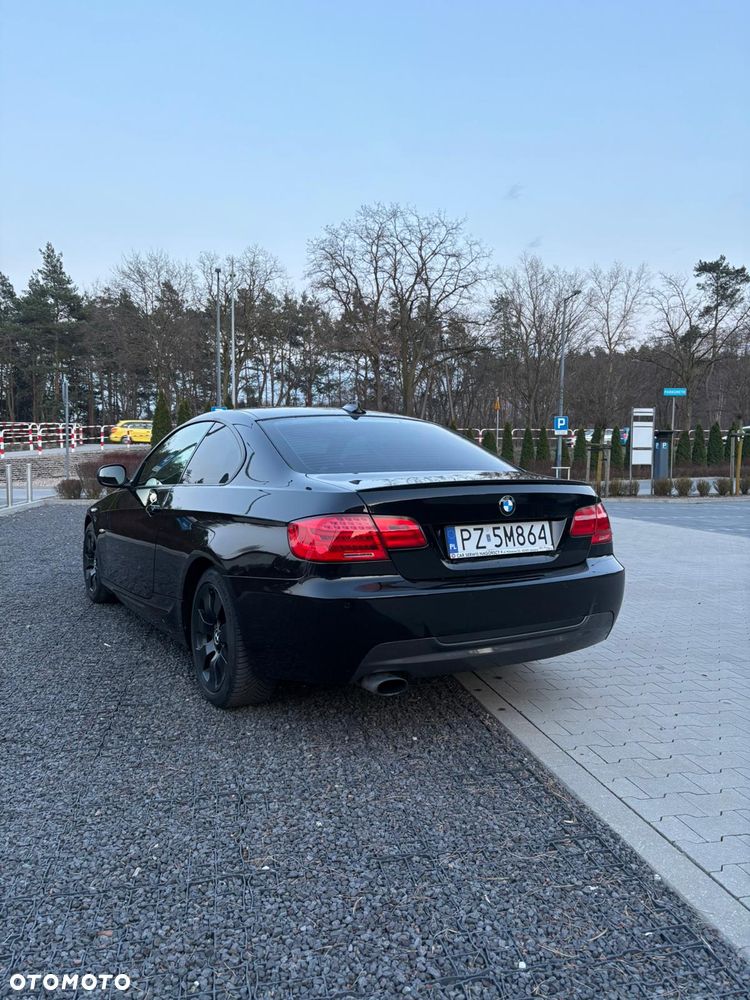 BMW Seria 3 320d M Sport Edition - 4