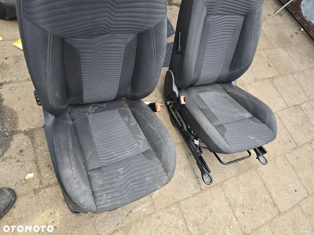 Komplet foteli ford Fiesta mk7 lift grzane - 6
