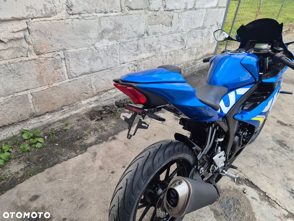 Suzuki GSX-R - 7