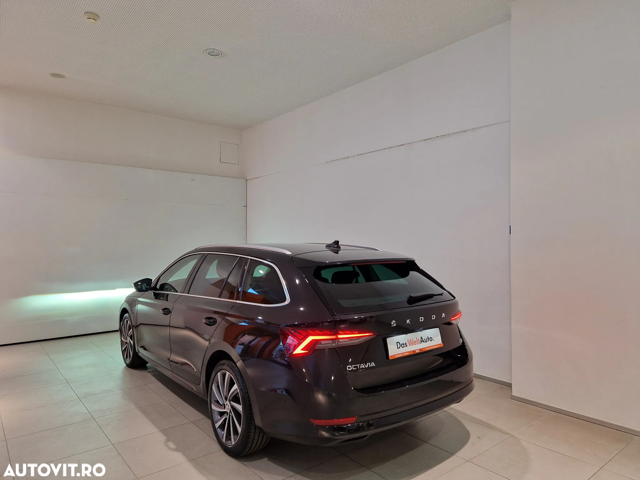 Skoda Octavia Combi 1.4 TSI iV DSG Style - 3
