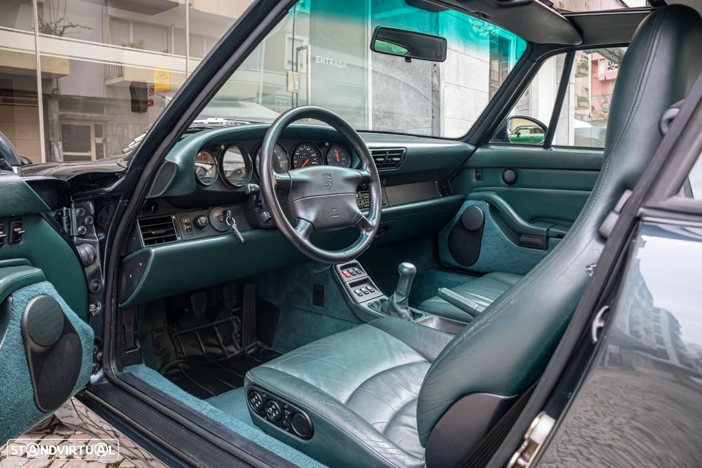 Porsche 911 (993) Coupé 3.6 Carrera 4 - 6