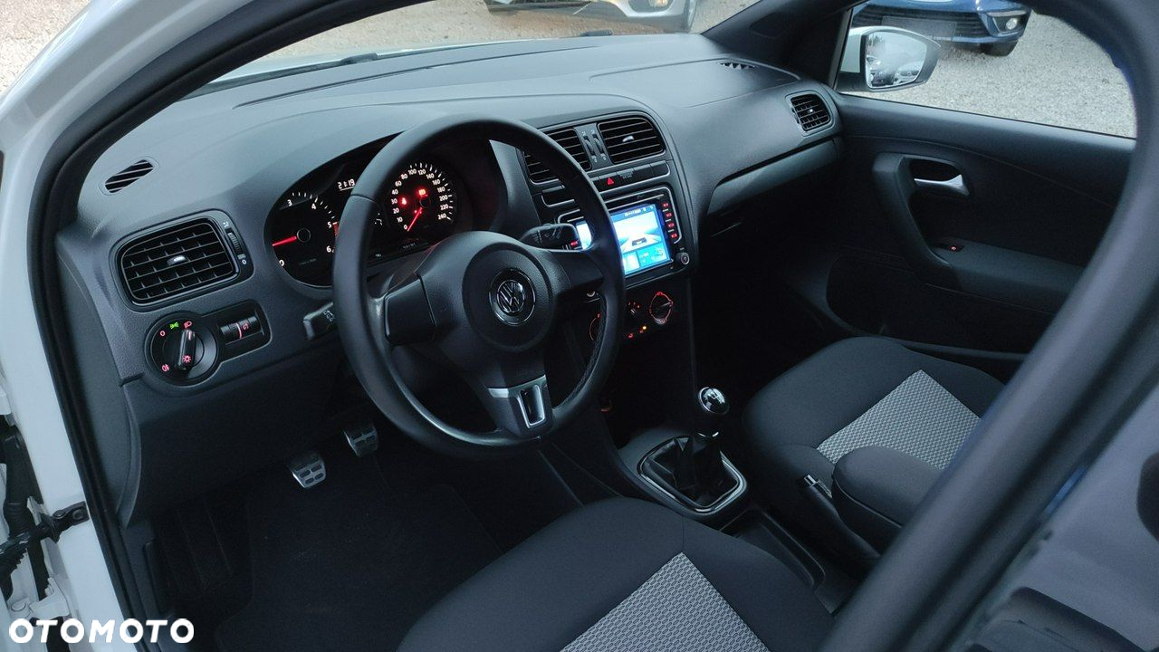 Volkswagen Polo - 34