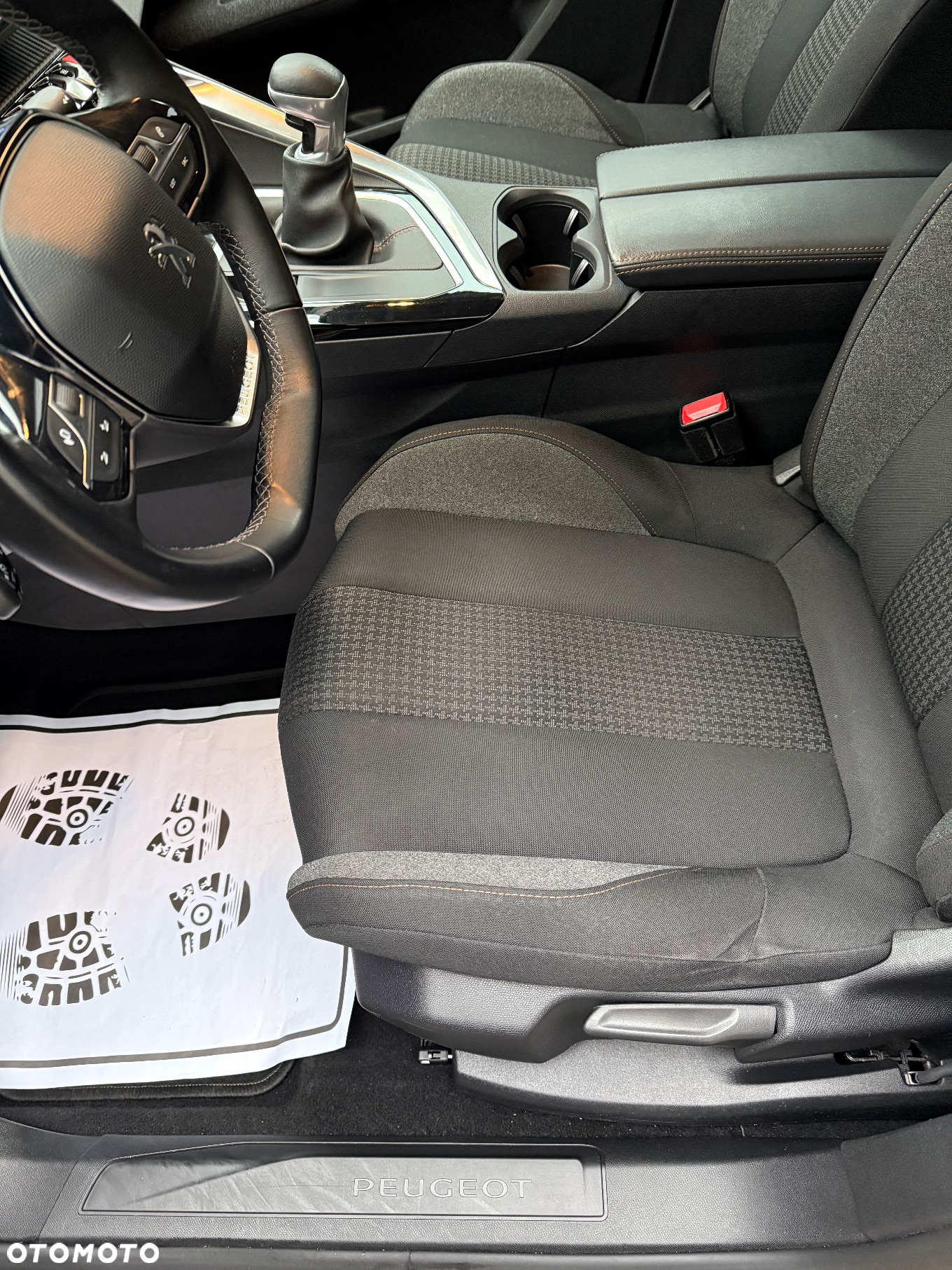 Peugeot 5008 - 25