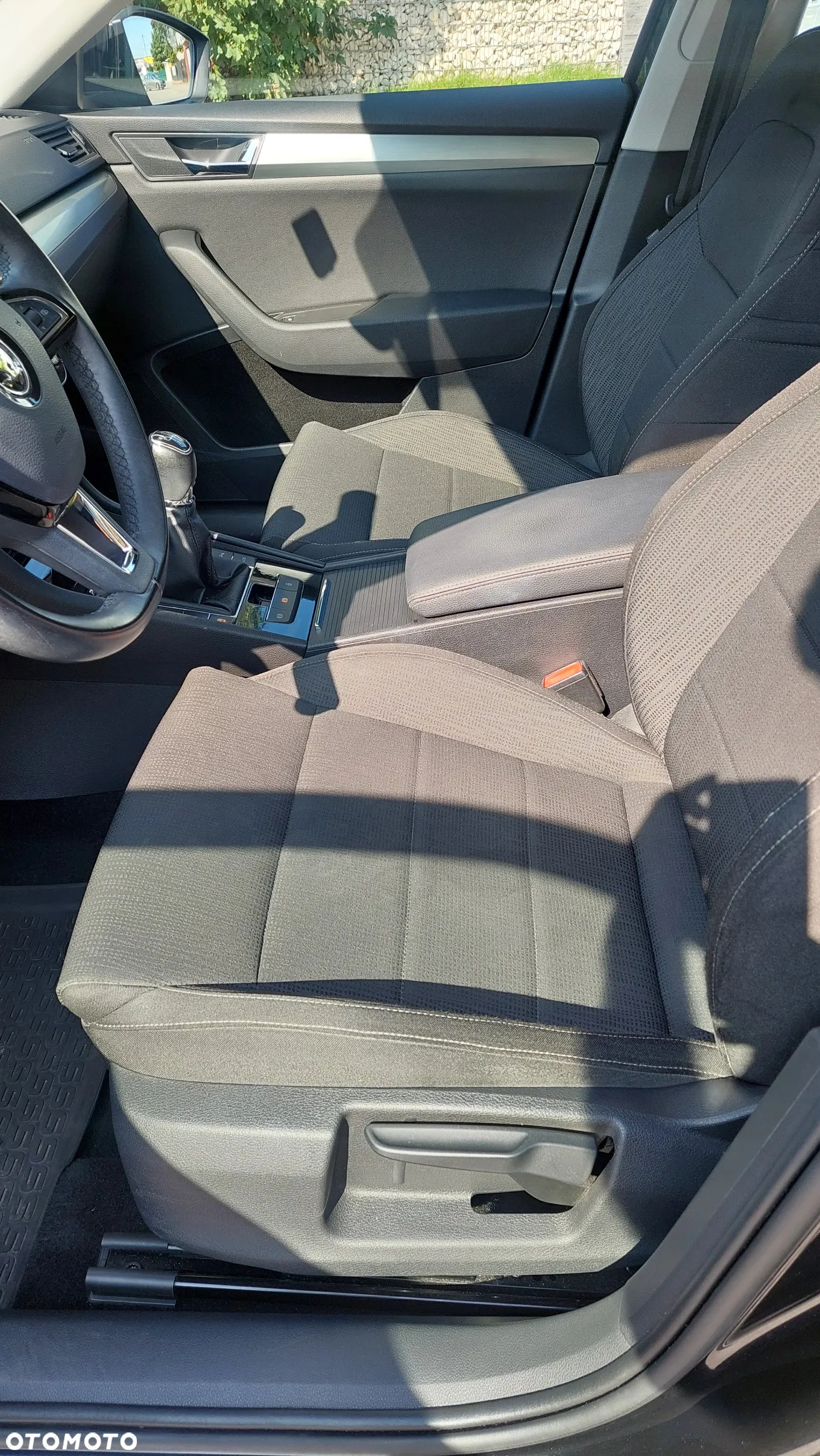 Skoda Superb 2.0 TDI Ambition - 11