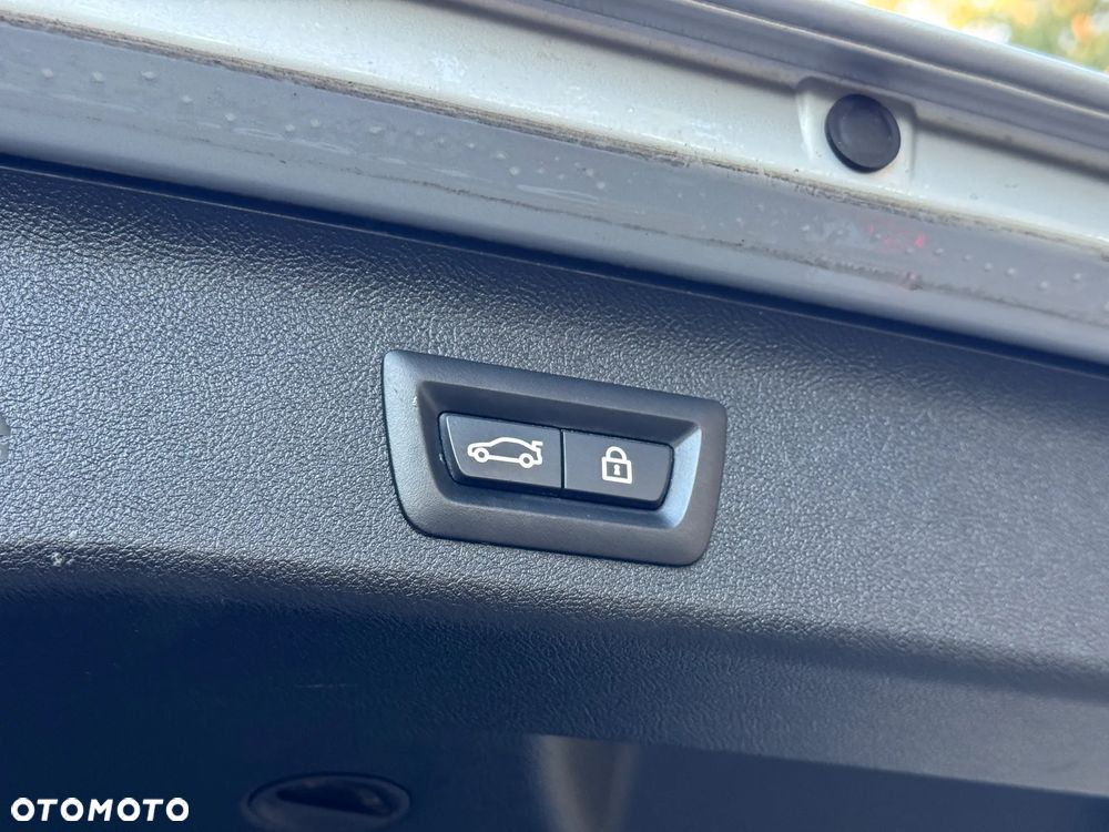 BMW Seria 5 530i xDrive Sport Line sport - 21