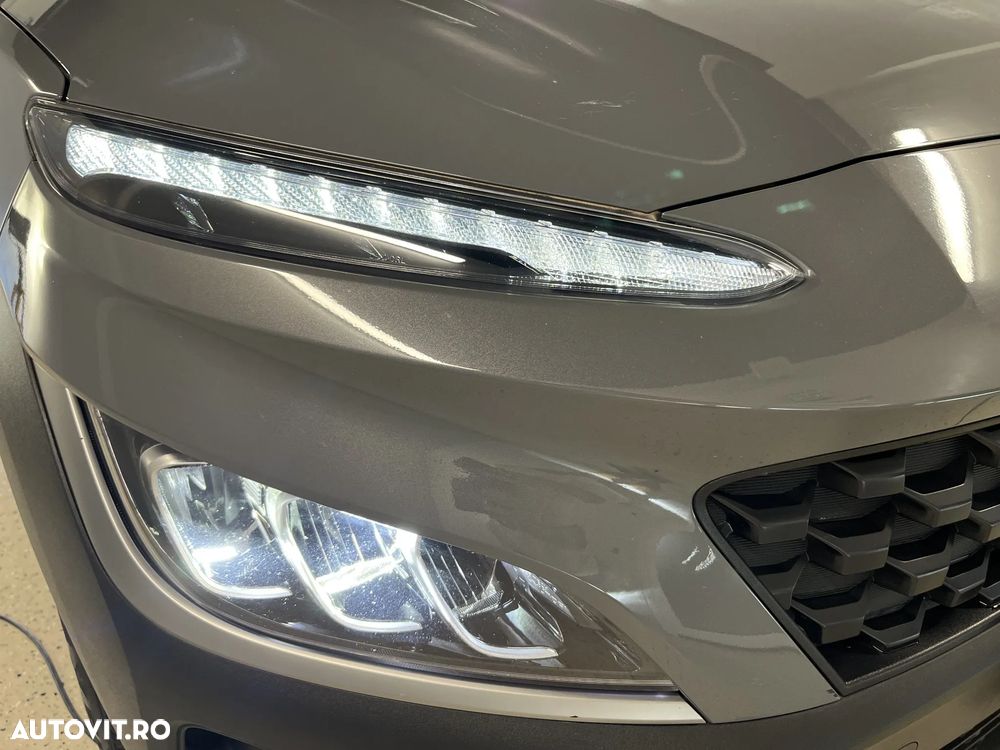 Hyundai KONA - 27