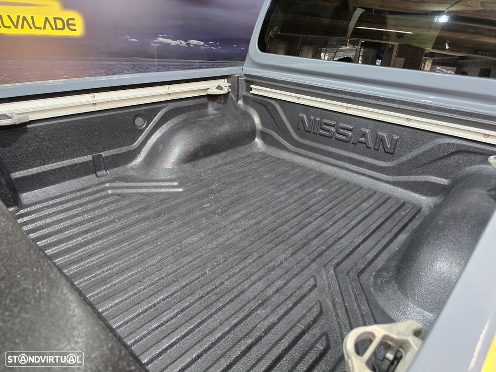 Nissan Navara 2.3 dCi CD 4WD Tekna - 24