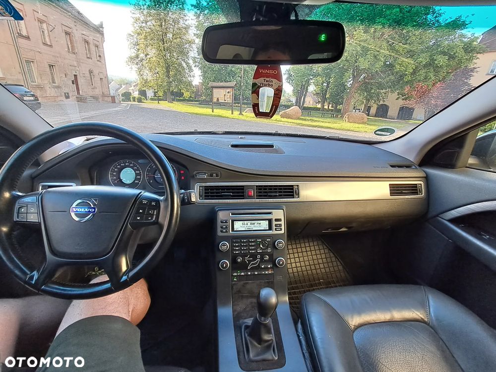 Volvo V70 2.0D Momentum - 8
