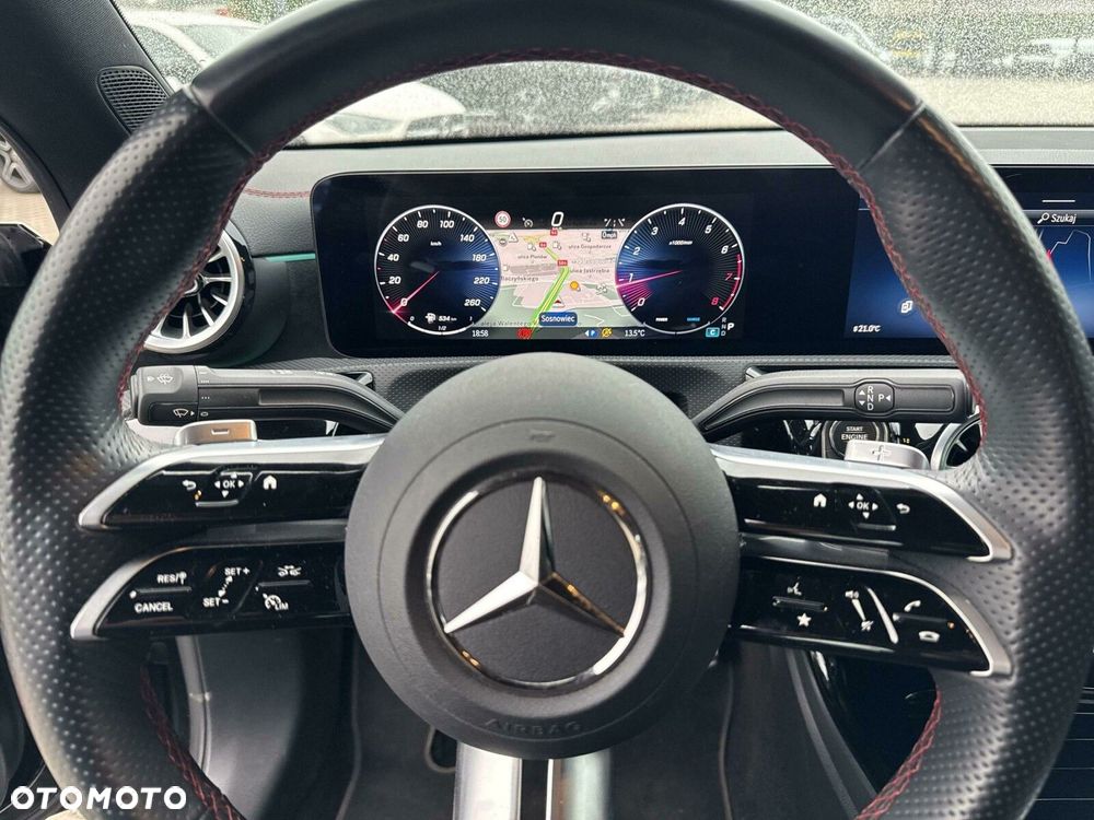 Mercedes-Benz CLA 200 AMG Line 7G-DCT - 12