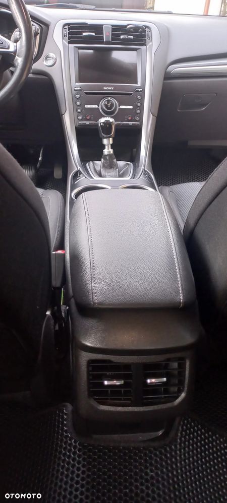 Ford Mondeo 1.5 EcoBoost Titanium - 11