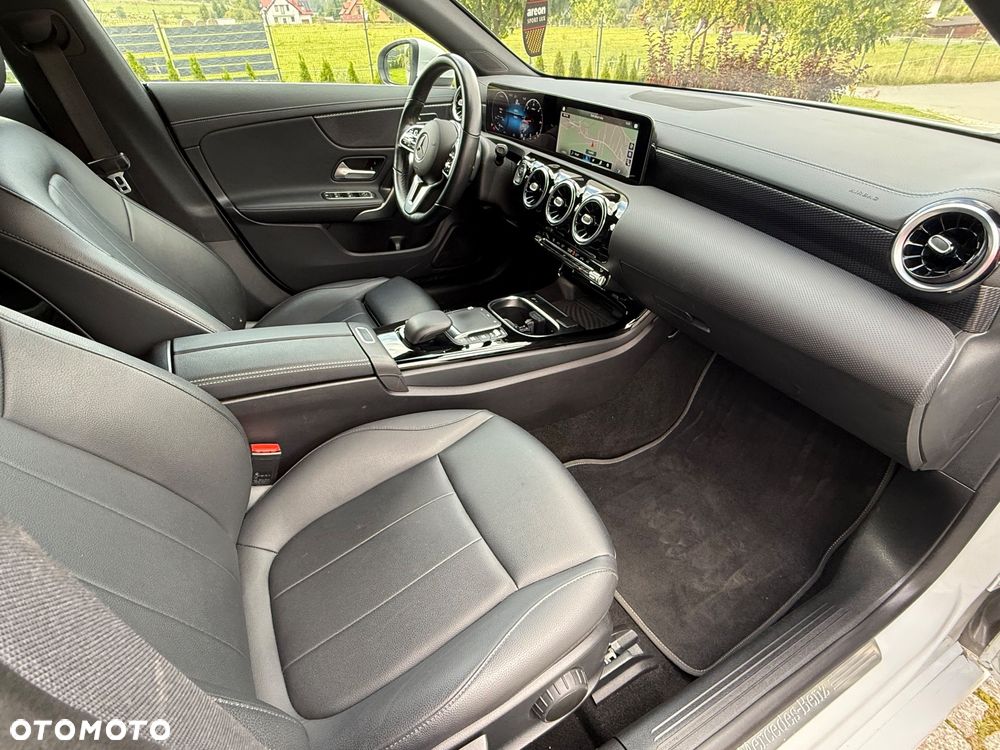 Mercedes-Benz CLA 220 d 4-Matic Progressive 8G-DCT - 19