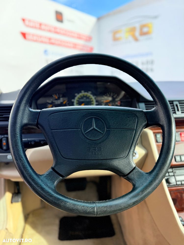 Mercedes-Benz E - 18