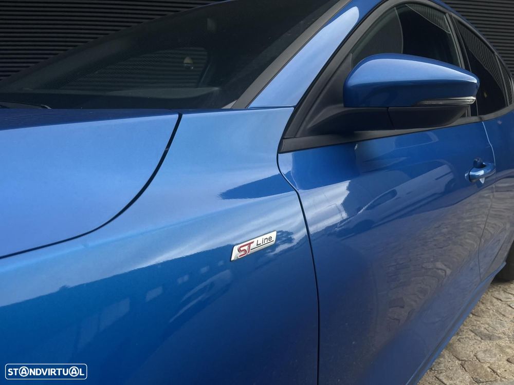 Ford Focus 1.0 EcoBoost MHEV ST-Line X - 29