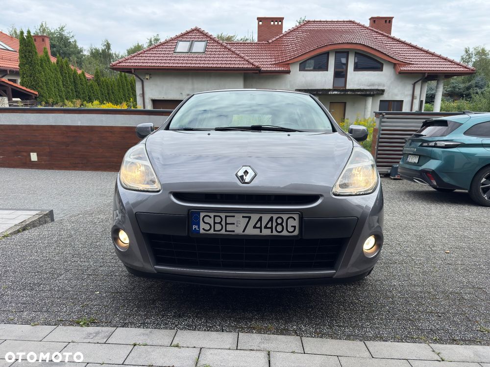 Renault Clio 1.2 16V All Inclusive - 11