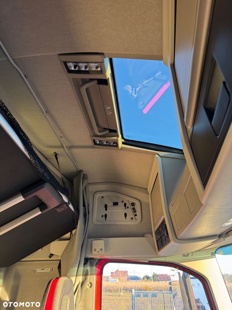 Volvo FH 500 / Automat / 2 Zbiorniki / Lodówka / Full Spoiler / Złoty Kontrakt / z Francji - 19