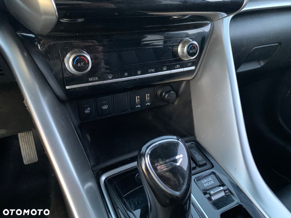Mitsubishi Eclipse Cross - 18