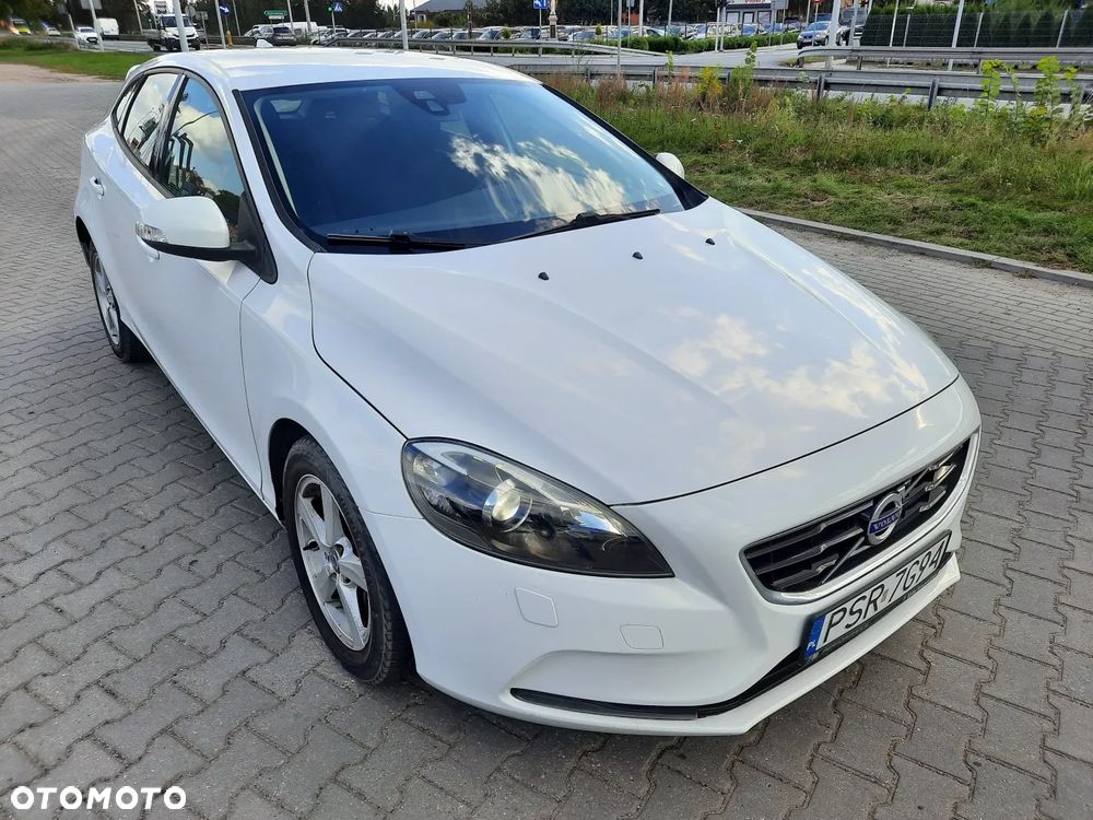 Volvo V40 D3 Momentum - 5