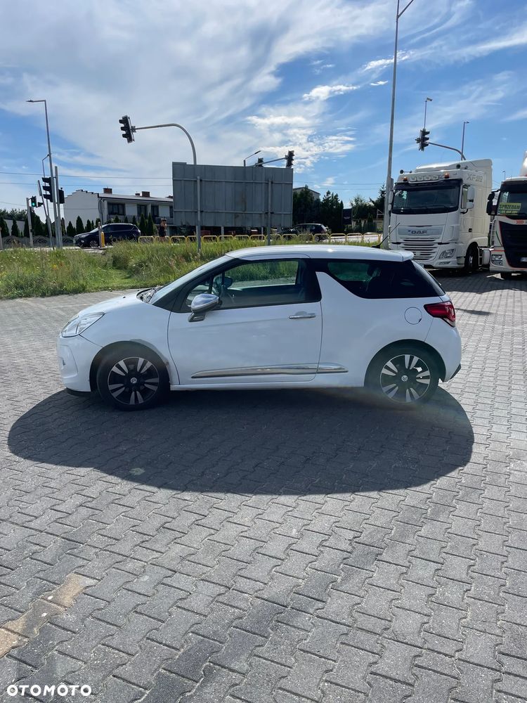 Citroën DS3 1.6 HDi SoChic - 7
