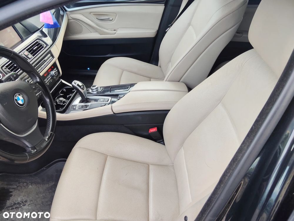 BMW Seria 5 520d Sport-Aut - 16