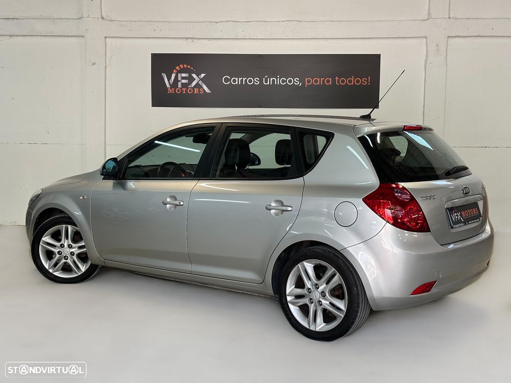 Kia Ceed 1.6 CRDi EX - 6
