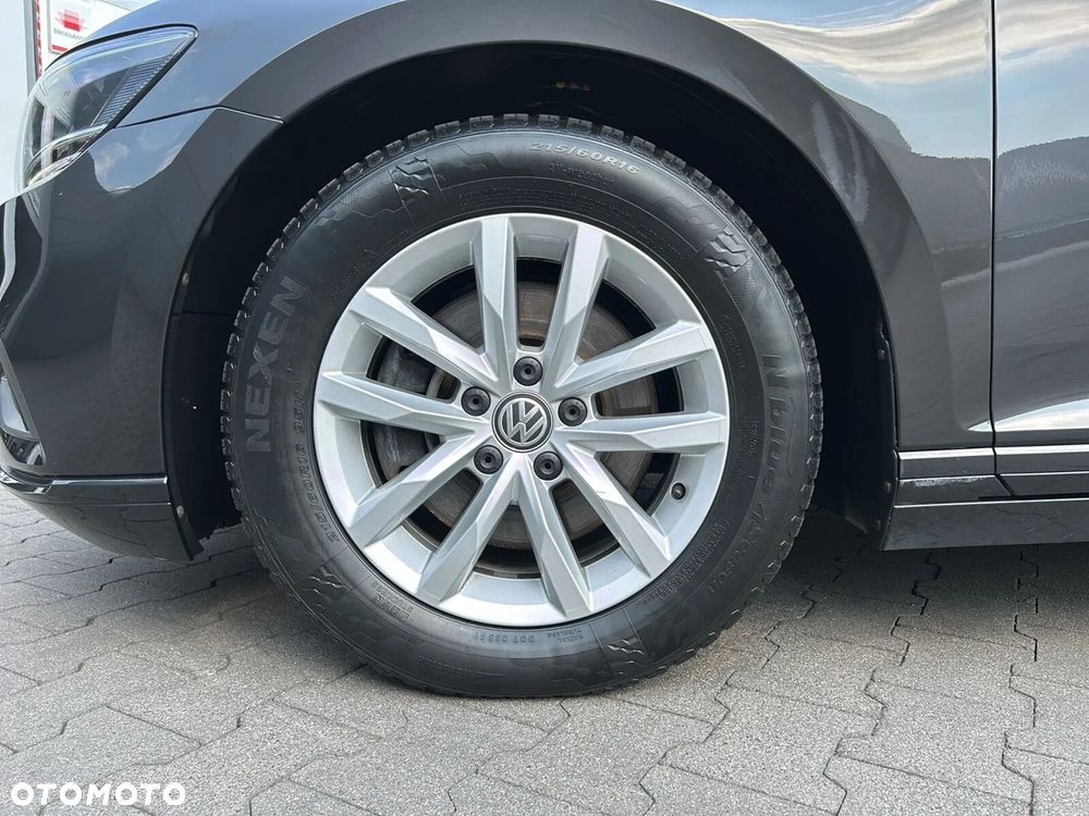 Volkswagen Passat 1.5 TSI EVO Business DSG - 36
