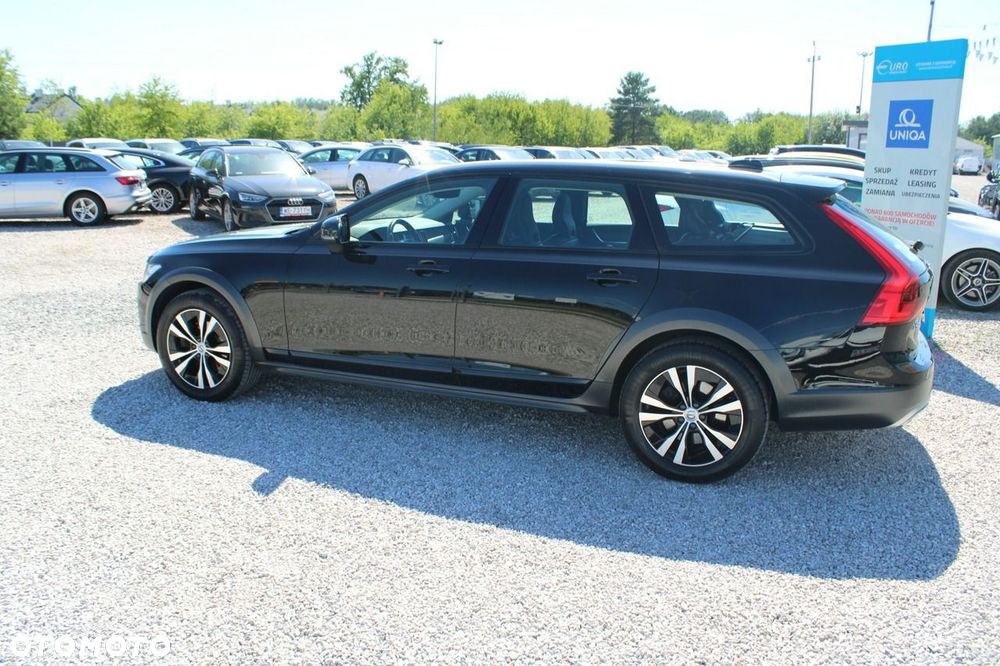 Volvo V90 Cross Country D4 AWD - 10