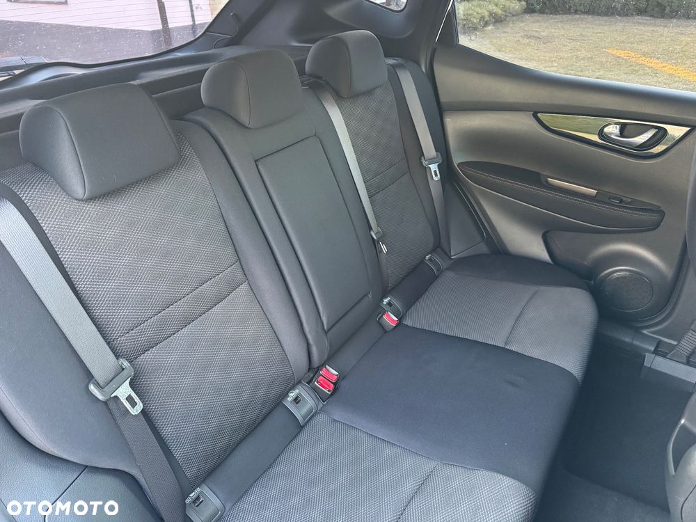 Nissan Qashqai 1.2 DIG-T N-Vision - 20