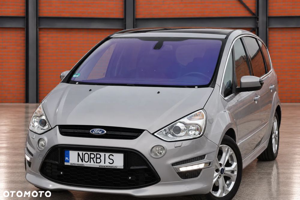 Ford S-Max - 11