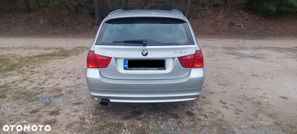 BMW Seria 3 318d - 3