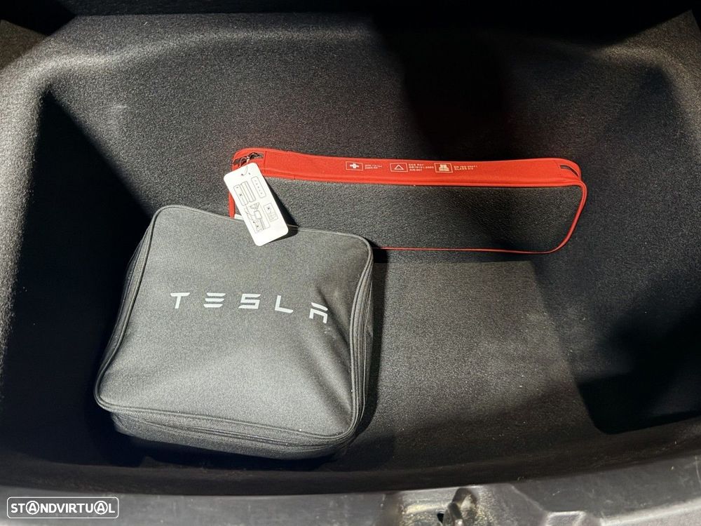 Tesla Model 3 Tração Traseira Premium - 16