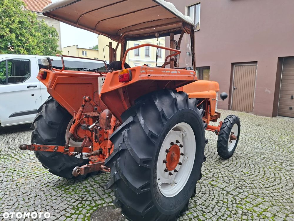 Renault 385 Master 1 - 6