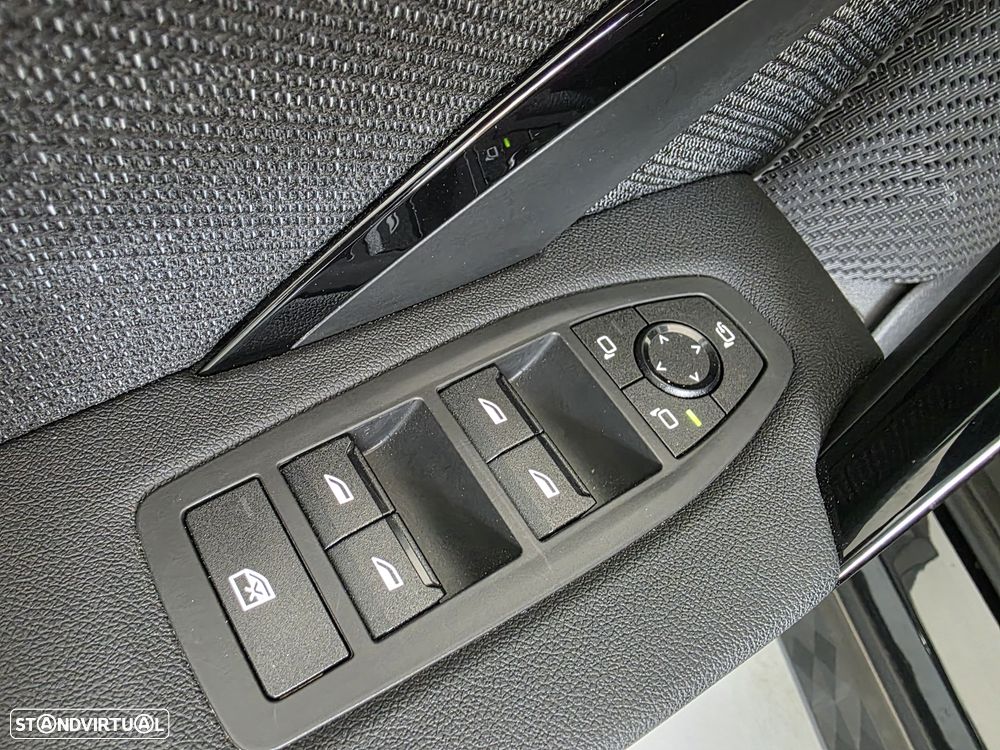BMW iX2 eDrive20 - 24