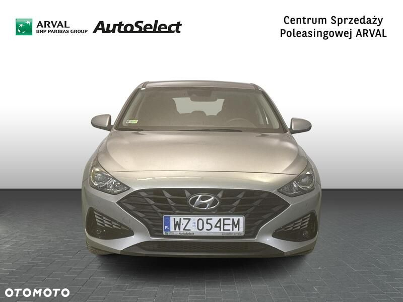 Hyundai i30 1.5 DPI Classic + - 9