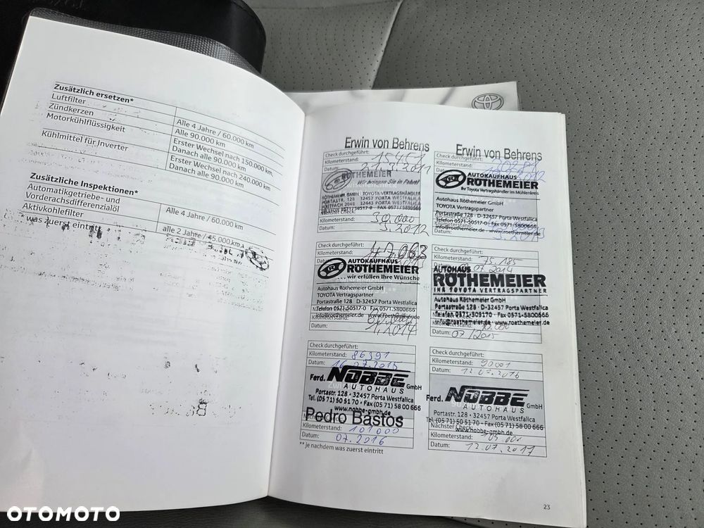 Toyota Prius (Hybrid) Executive - 19