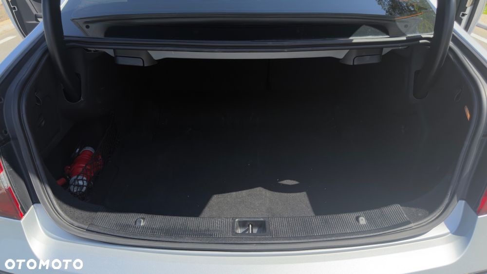 Mercedes-Benz Klasa E 350 CDI BlueEff - 13