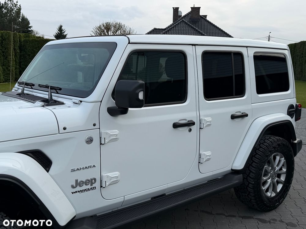 Jeep Wrangler Unlimited GME 2.0 Turbo Sahara - 21