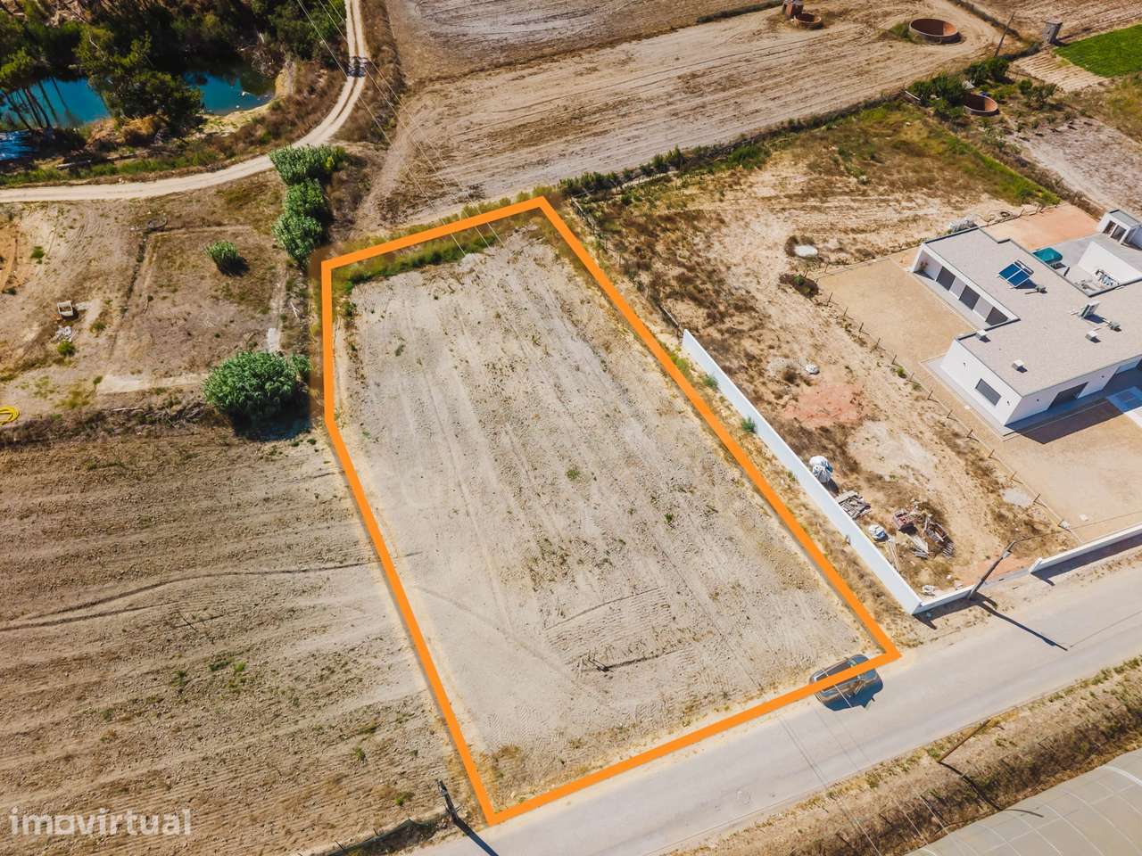 Terreno com viabilidade de construção - Grande imagem: 2/12