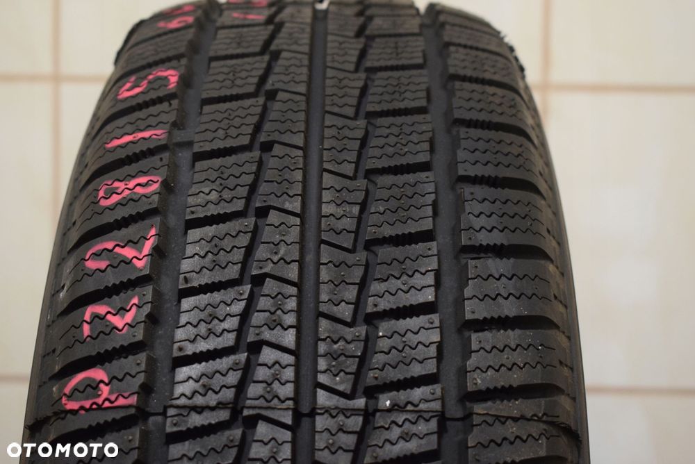 R16C 215/60 Hankook Winter RW06 103/101T Wysyłka gratis! - 1