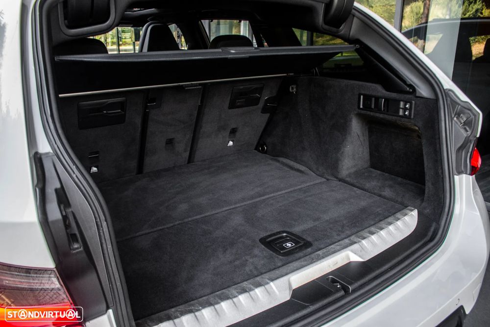 BMW 330 e xDrive Aut. M Sport - 33