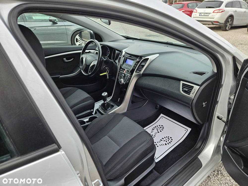 Hyundai i30 1.4 Comfort - 26