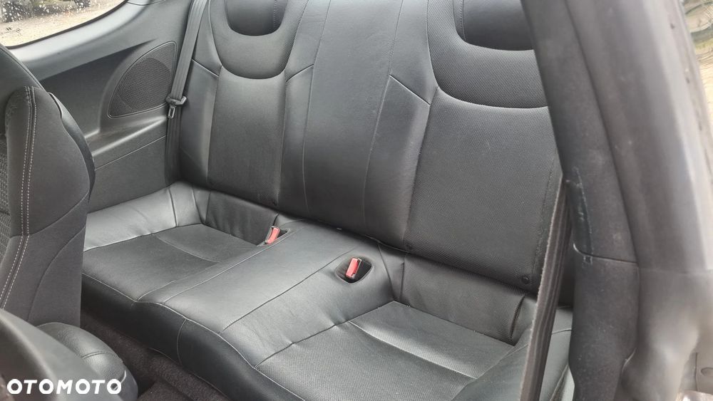 Hyundai Genesis - 23